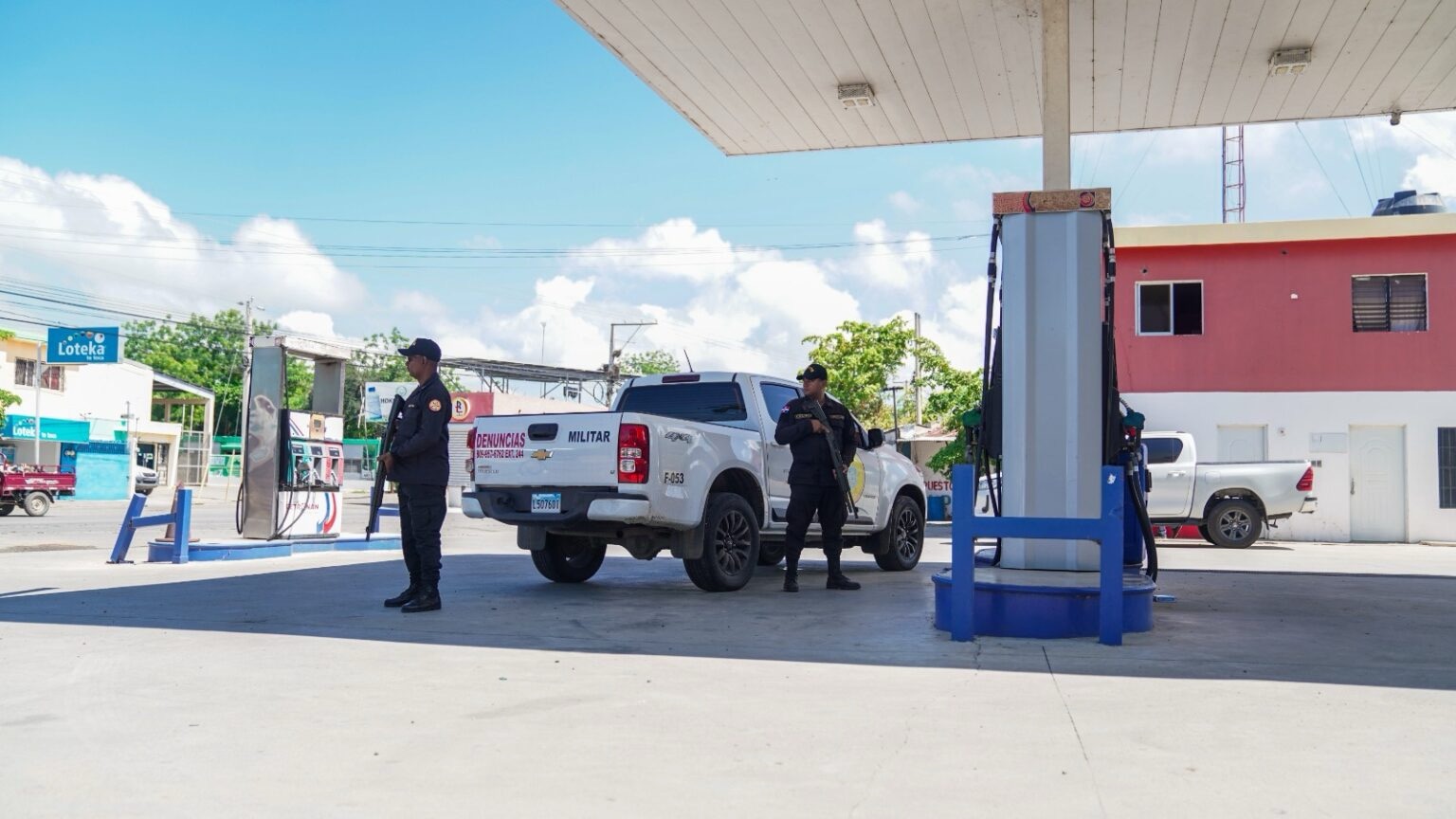 Cierran estación de combustibles por vender gasolina de baja calidad en Monte Cristi