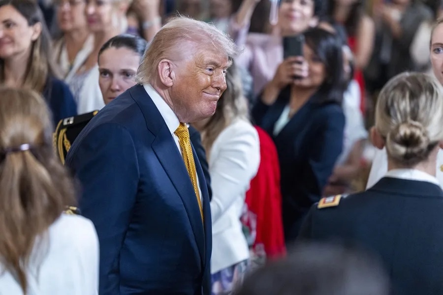 Trump dice que en Venezuela bailan “en las calles” por los ingresos del petróleo