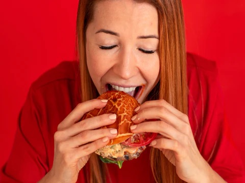 Aseguran que disfrutar la comida podría ser la clave para adelgazar de forma sostenible