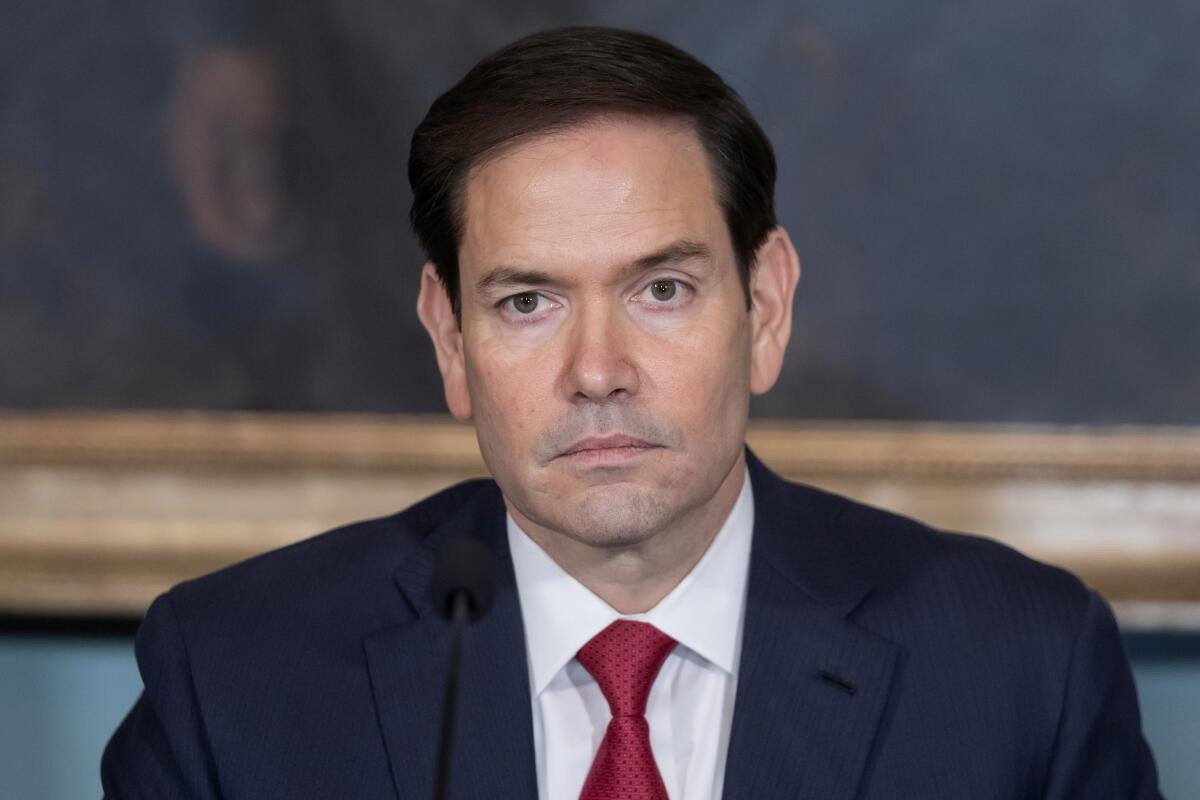 Marco Rubio llama a construir “una nueva Cuba” y pone como ejemplo a República Dominicana