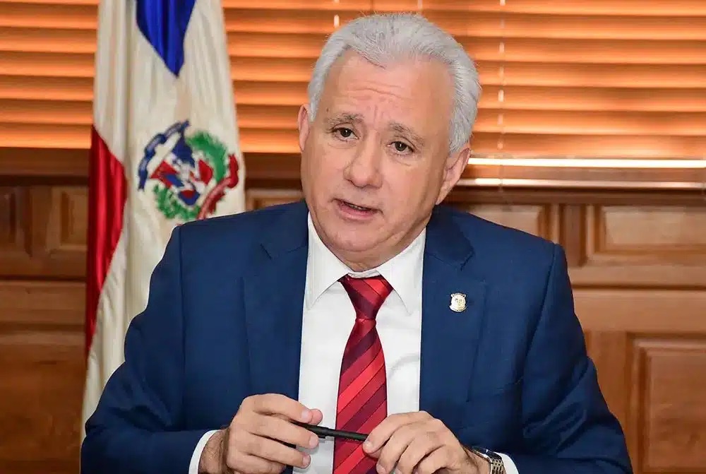 Antonio Taveras rompe con el PRM y acusa al Gobierno de abandonar las reformas