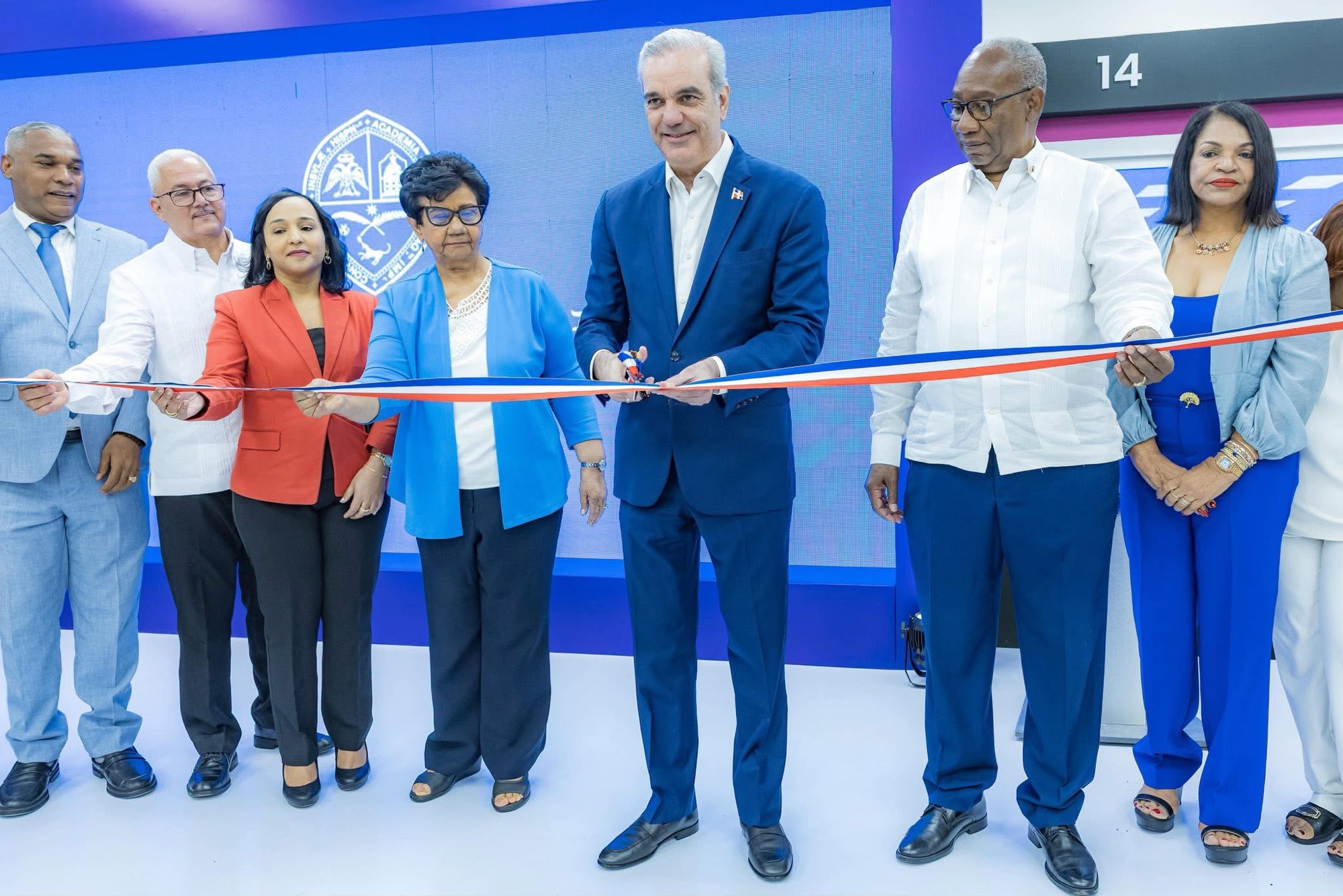 Abinader inaugura nuevas infraestructuras en la UASD
