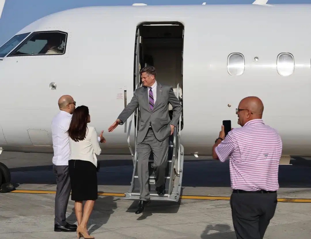Alto funcionario de EE. UU. llega a RD para fortalecer cooperación bilateral