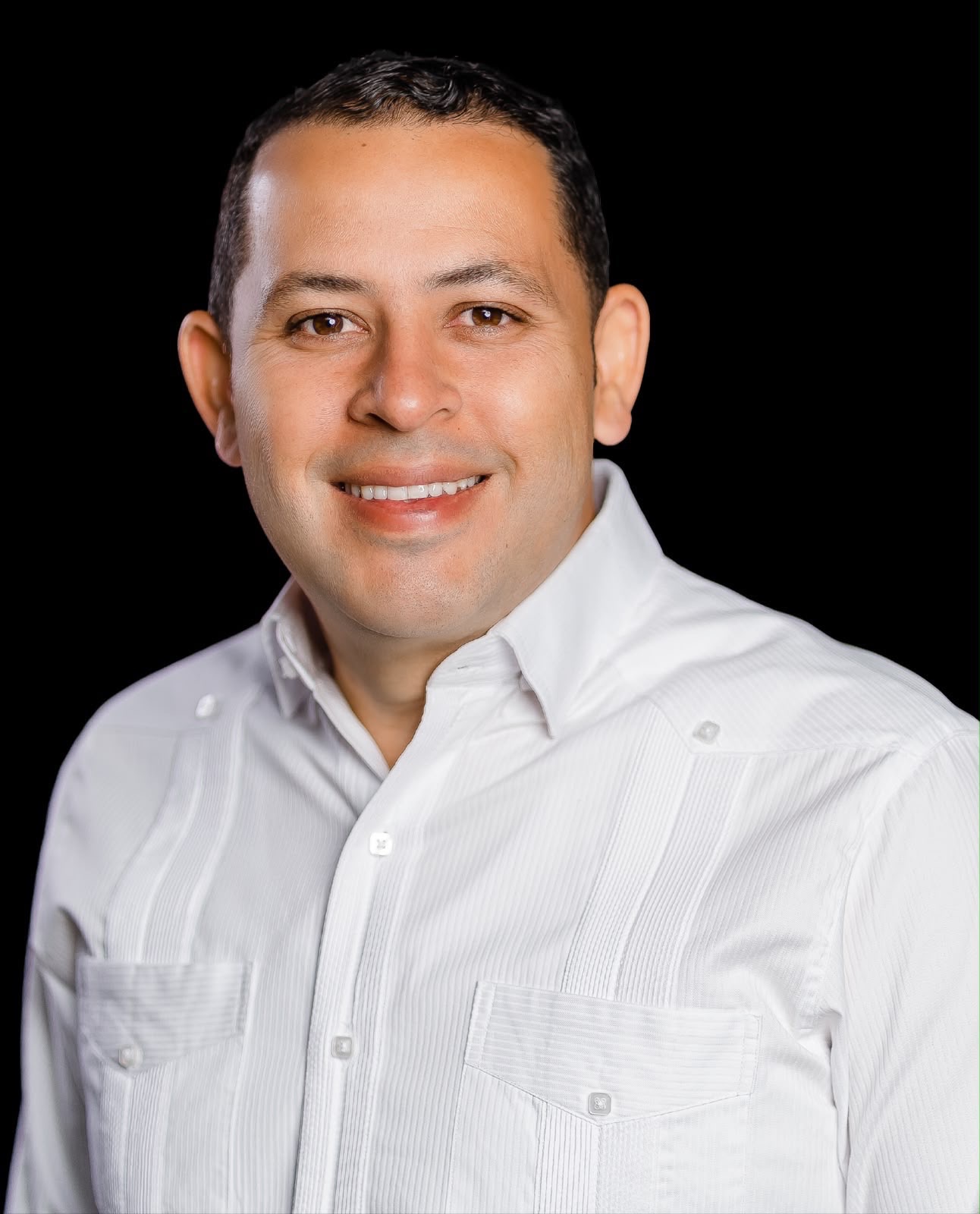 Director municipal solicita transparencia en elecciones de FEDODIM y cuestiona criterios de admisión de candidaturas