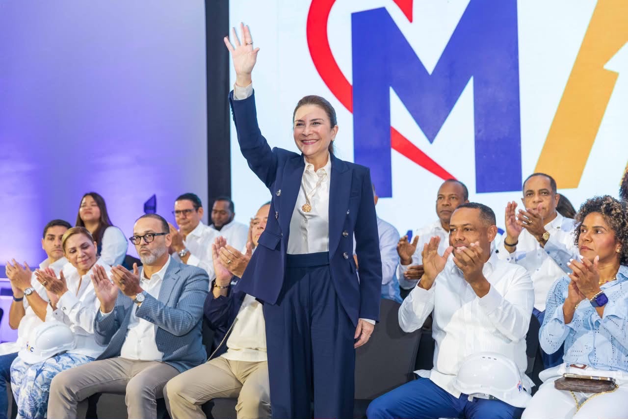 Carolina recibe apoyo masivo de profesionales de la ingeniería: “El progreso se construye con visión, orden y firmeza”