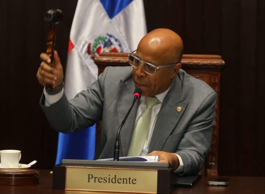 Diputados aprueban cambios a Ley de Residuos Sólidos; proyecto vuelve al Senado
