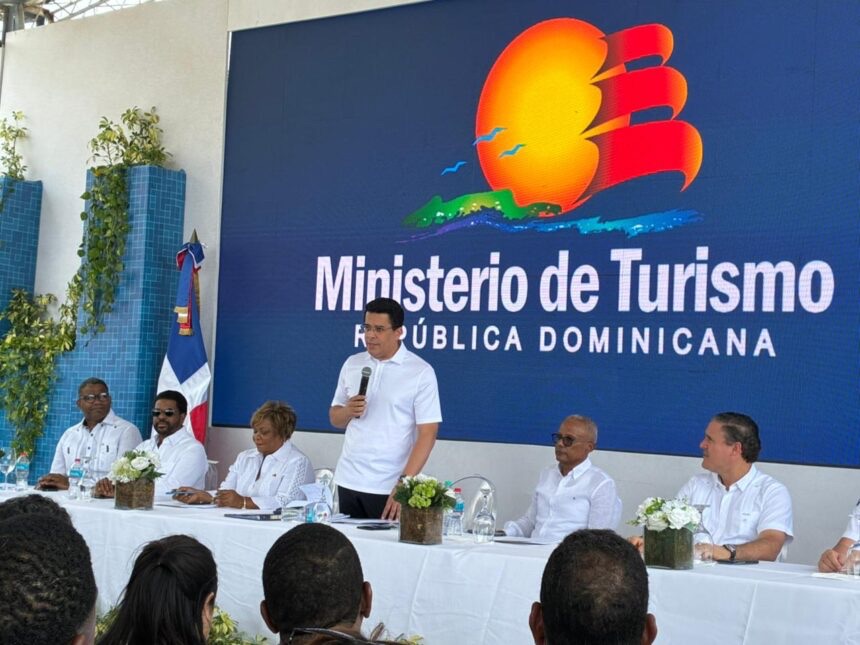 David Collado asegura que no dejará el Ministerio de Turismo sin completar la transformación de Boca Chica