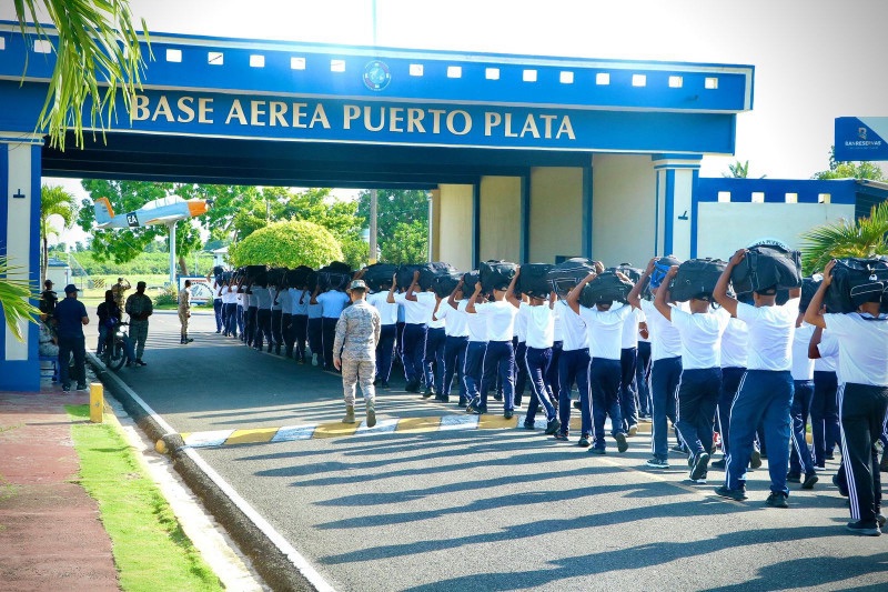 Base Aérea de Puerto Plata lleva ahora nombre de Rojas Tabar