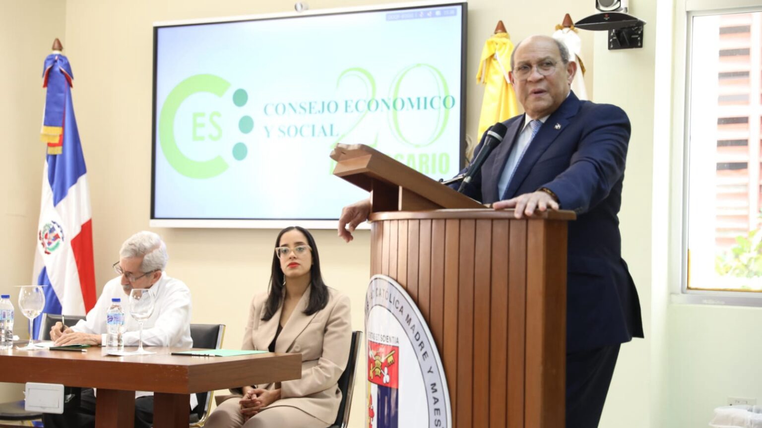 Mesyct presenta calendario de Consulta Nacional por la Educación