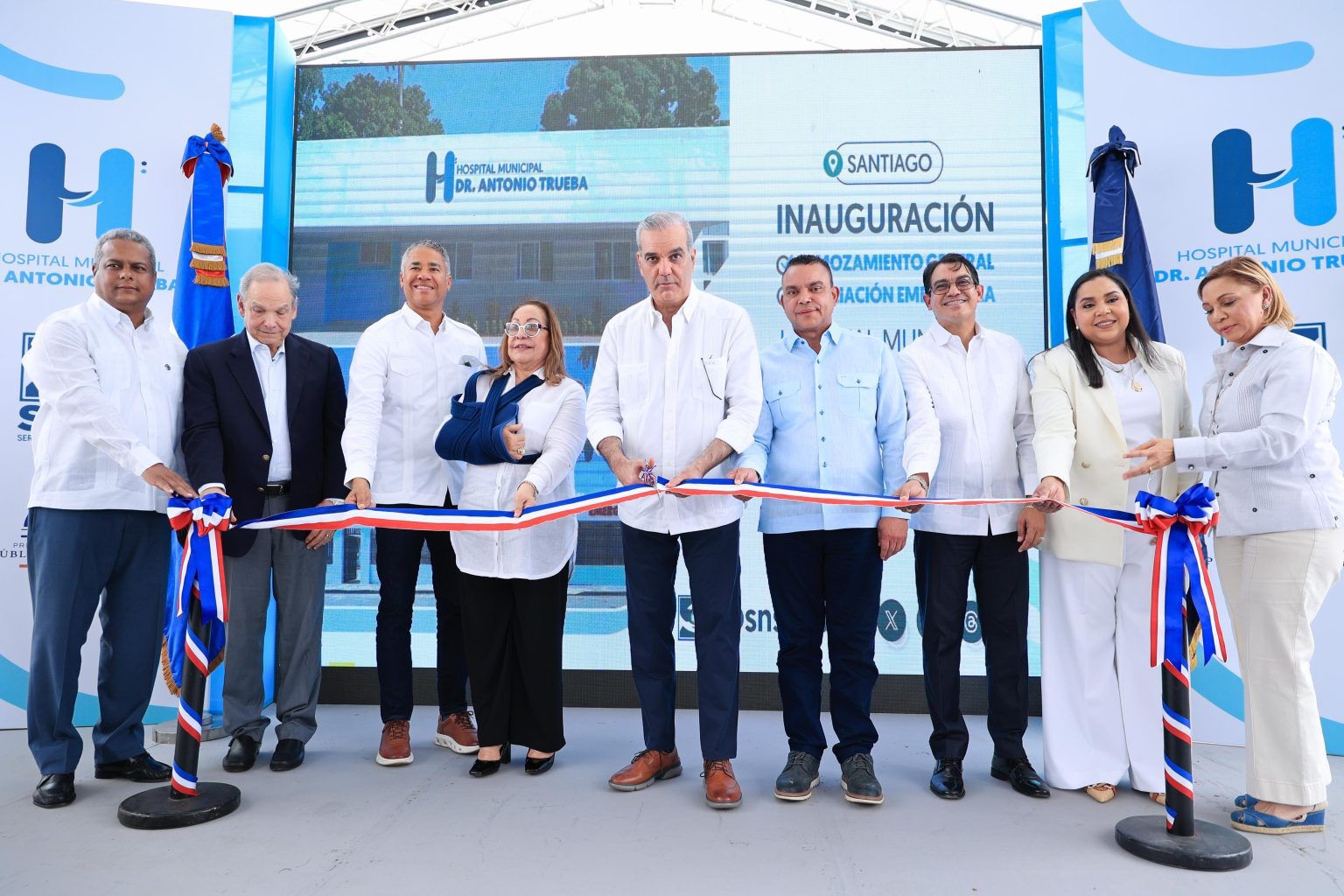 Abinader entrega ampliación del Hospital Periférico Dr. Antonio Trueba en Santiago