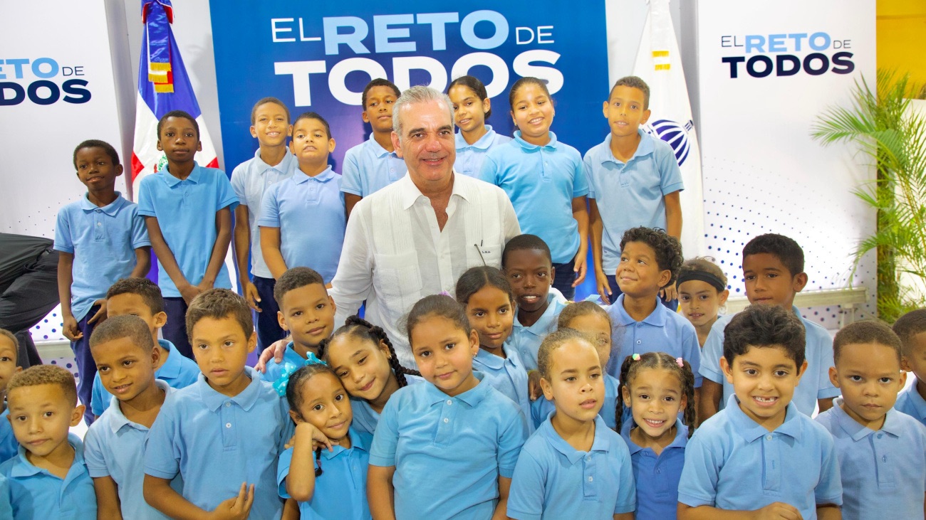 Gobierno inaugura la Escuela Básica José Valentín Pérez Castro, en La Noriega