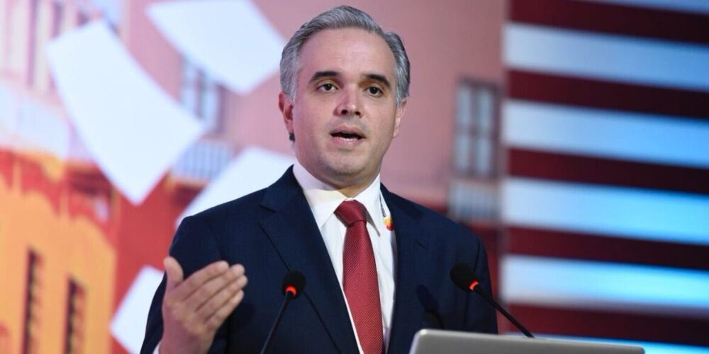 De Camps llama a fortalecer el talento y la innovación para impulsar el desarrollo regional