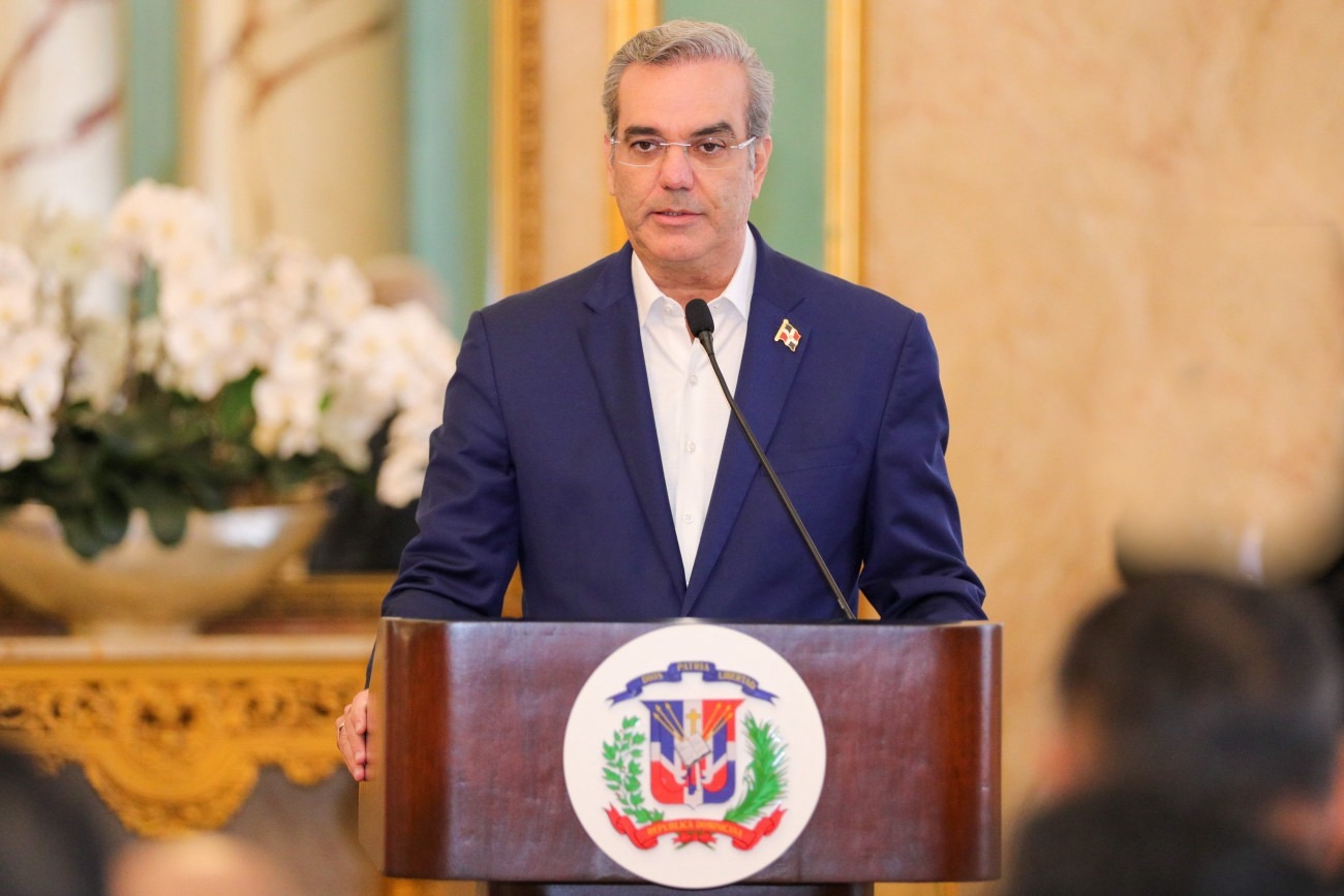Abinader felicita a Espriella por triunfo electoral en Colombia