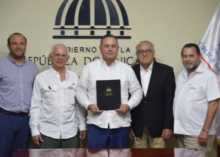 Gobierno extiende subsidio a fertilizantes y supera los RD$2,151 millones para proteger producción y estabilidad de los alimentos