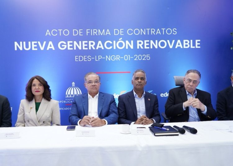 CUED firma contratos para sumar 325 MW de energía renovable
