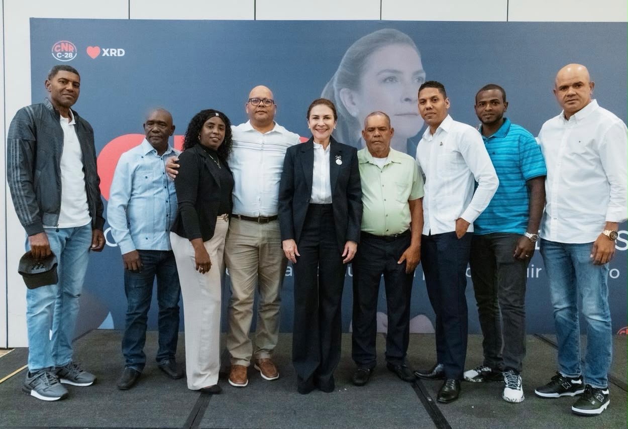 Carolina Mejía consolida respaldo en Hato Mayor con el apoyo del 60 % de los regidores y vocales del PRM