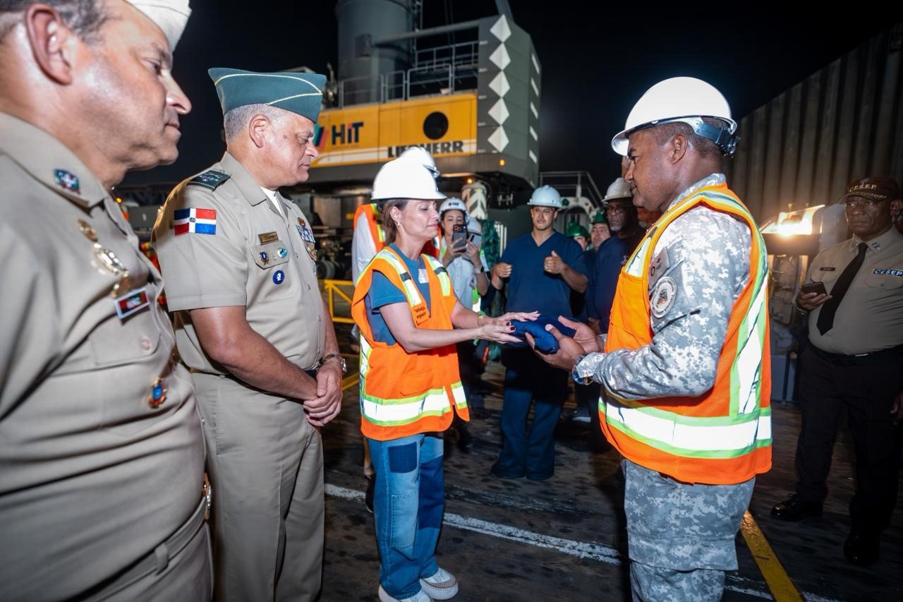 República Dominicana envía toneladas de ayuda humanitaria a Venezuela por vía marítima