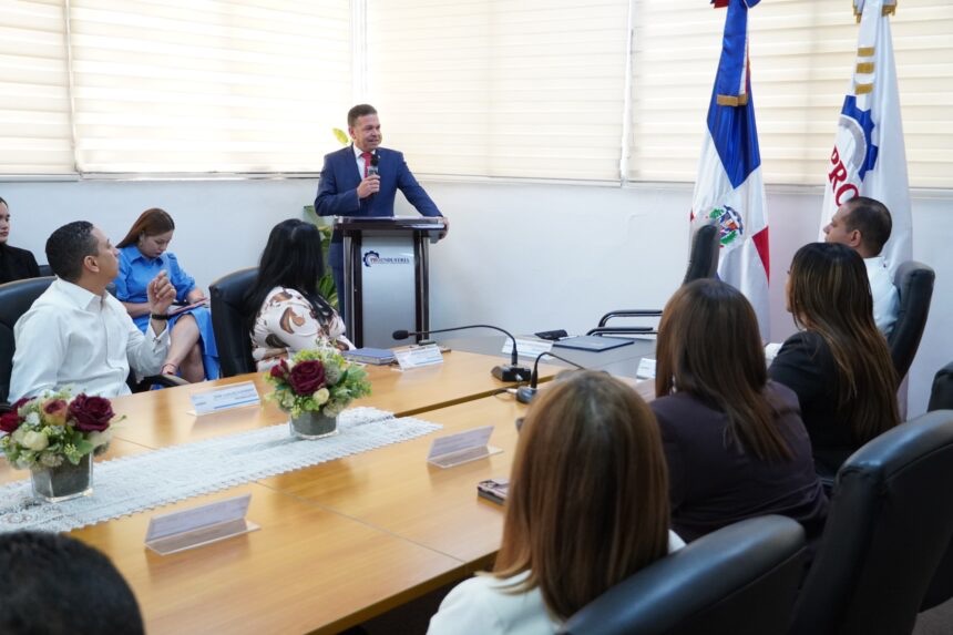 Proindustria y AENOR suscriben acuerdo para fortalecer la industria manufacturera