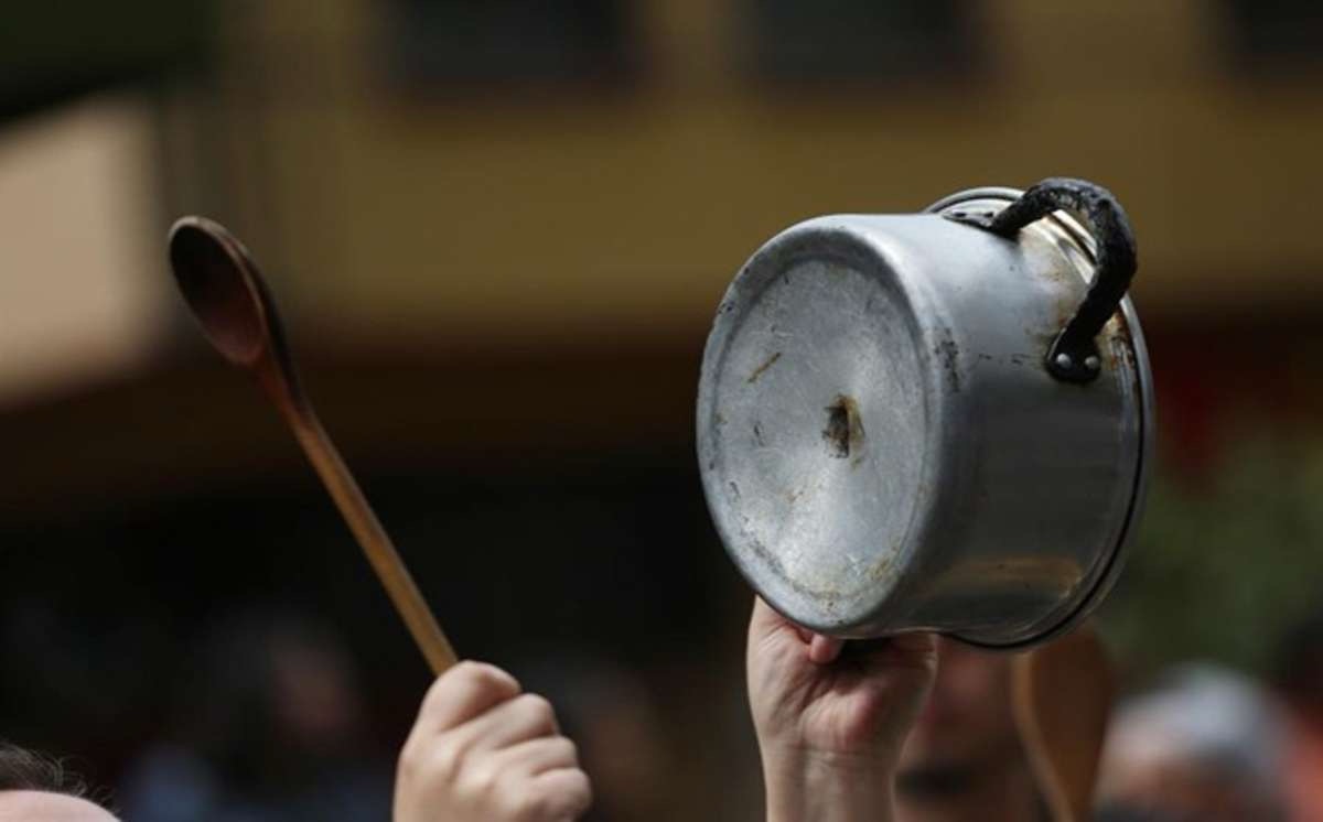 Cacerolazos se escuchan en el DN en rechazo a la denominada Ley Mordaza, la reforma fiscal y los presuntos abusos policiales