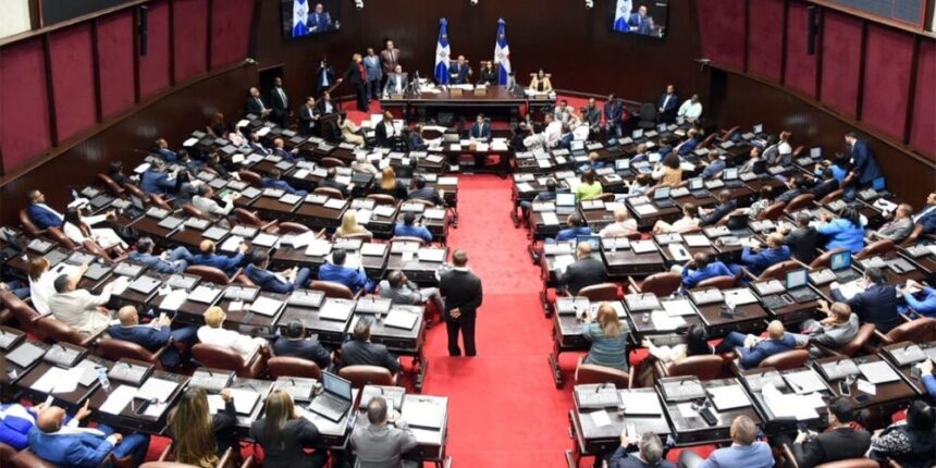 Cámara de Diputados recibe tres propuestas de modificación del nuevo Código Penal