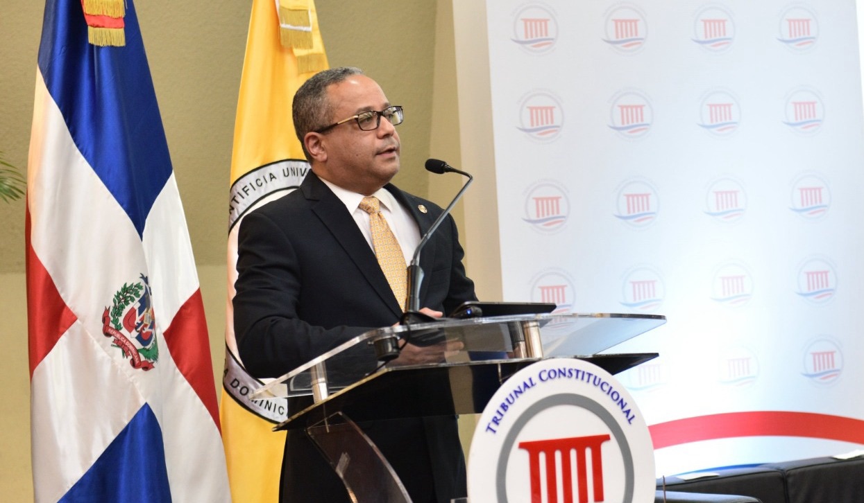 Presidente del TC aclara que fallo sobre venta de alcohol no impide restricciones temporales