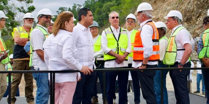 Abinader supervisa presa de Guaigüí y reafirma reactivación de una obra paralizada por más de 20 años