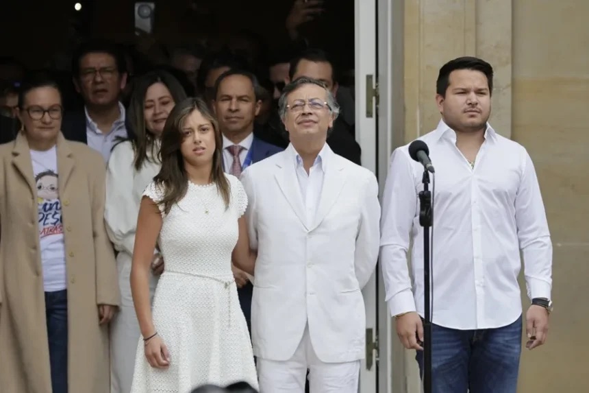 Gustavo Petro se despide del poder y abandona la Casa de Nariño