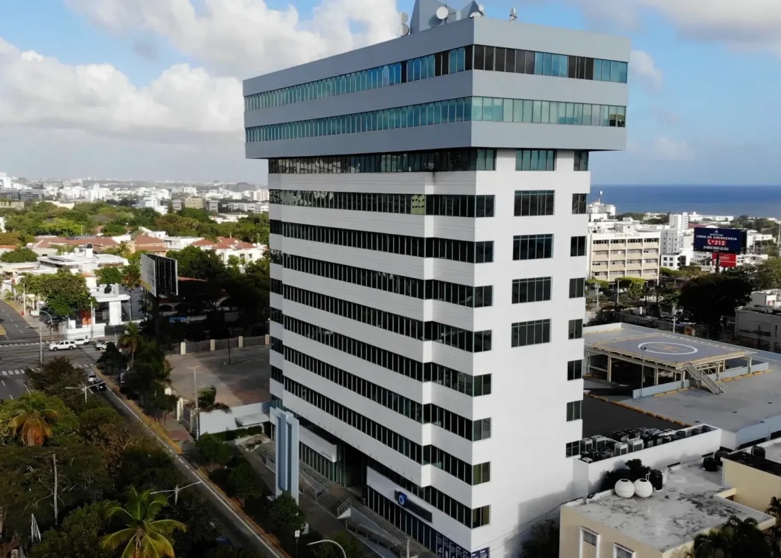 Industria dominicana fortalece su confianza y mejora expectativas de negocios, según encuesta de la AIRD