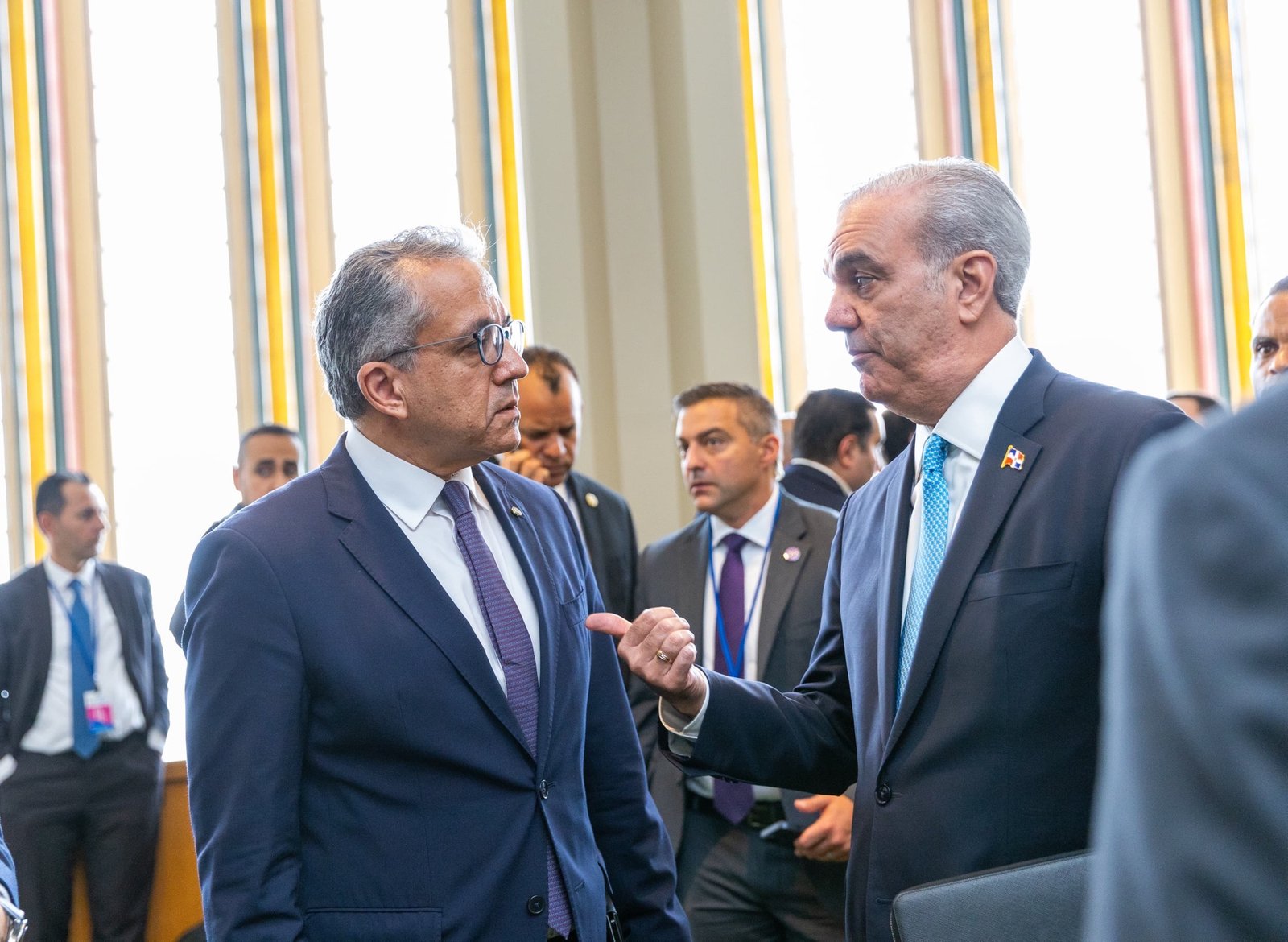 Director general de la UNESCO y el presidente Abinader conversaron sobre los avances de República Dominicana reflejados en el reporte Global Education Monitoring Report 2026