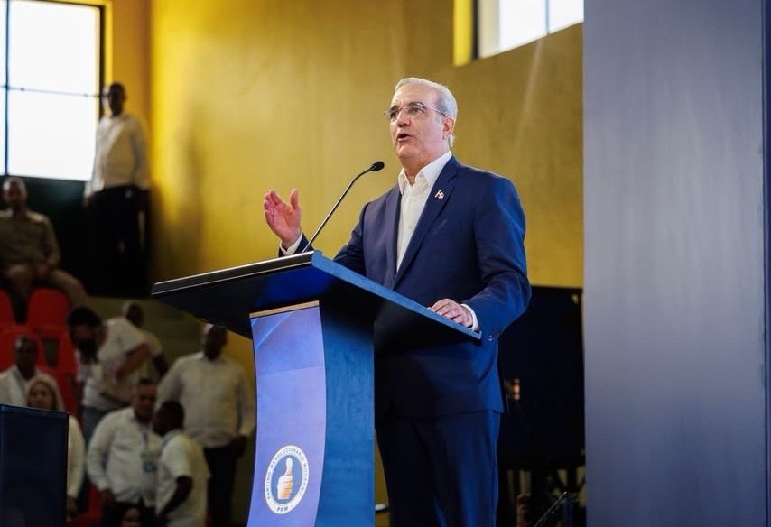Abinader asegura no tiene candidato, dice habrá imparcialidad en elección interna del PRM