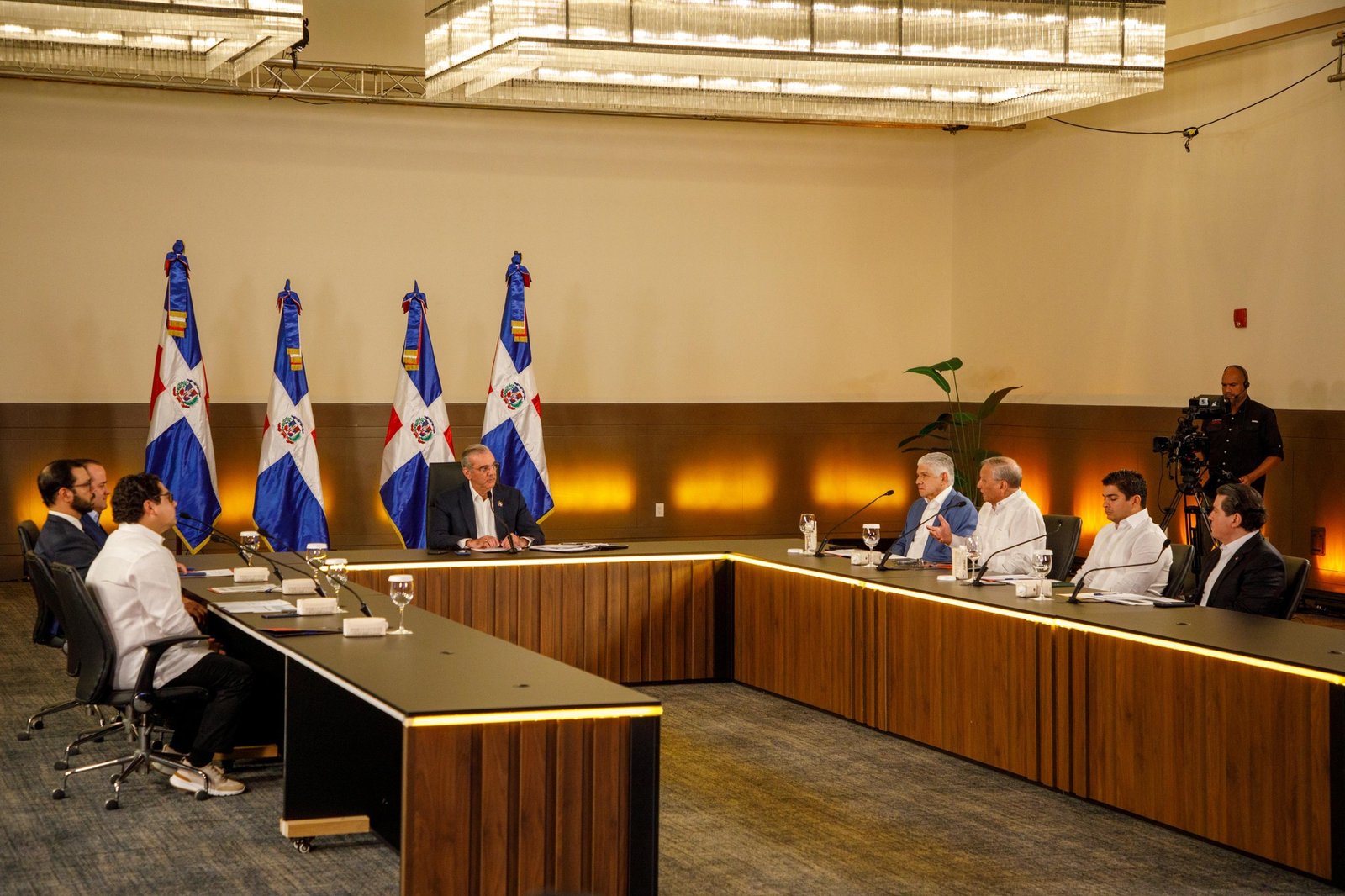 Impulso Regional: Presidente Abinader afirma que el desarrollo nacional traspasa los peajes de Santo Domingo con obras de alto impacto