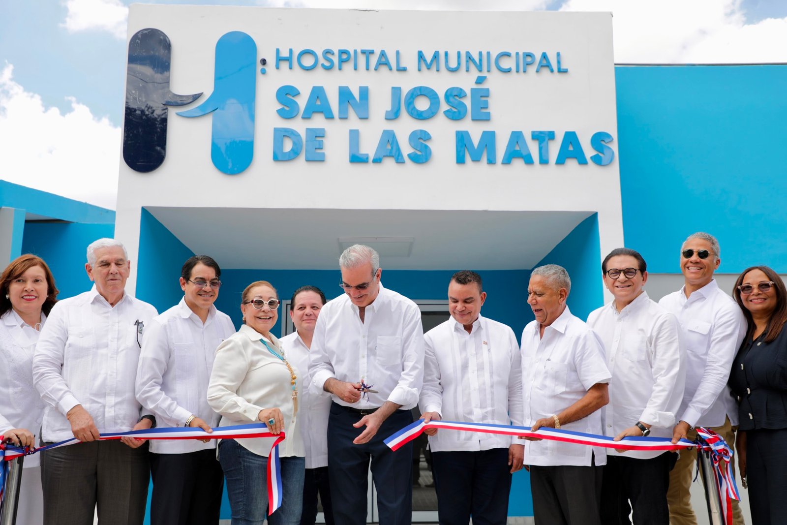 Presidente Abinader afirma que Sajoma y sus distritos, en términos de salud, no tienen por qué envidiarle nada a ningún lugar del país, al contar con un hospital de tercer nivel y una maternidad de segundo nivel