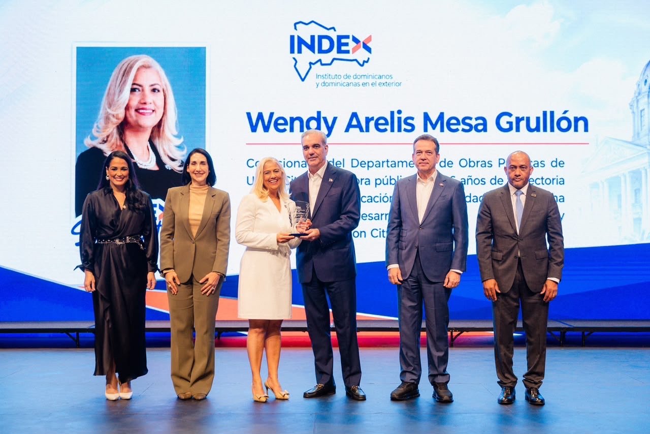 Presidente Abinader reconoce a 14 dominicanos destacados en Estados Unidos mediante el INDEX