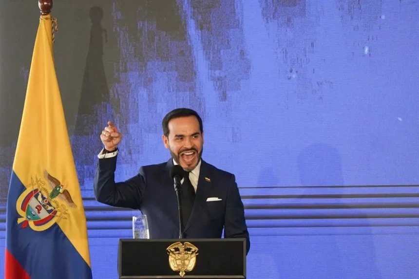 De la Espriella afirma que la paz en Colombia se construye “con la fuerza de las armas y las leyes”