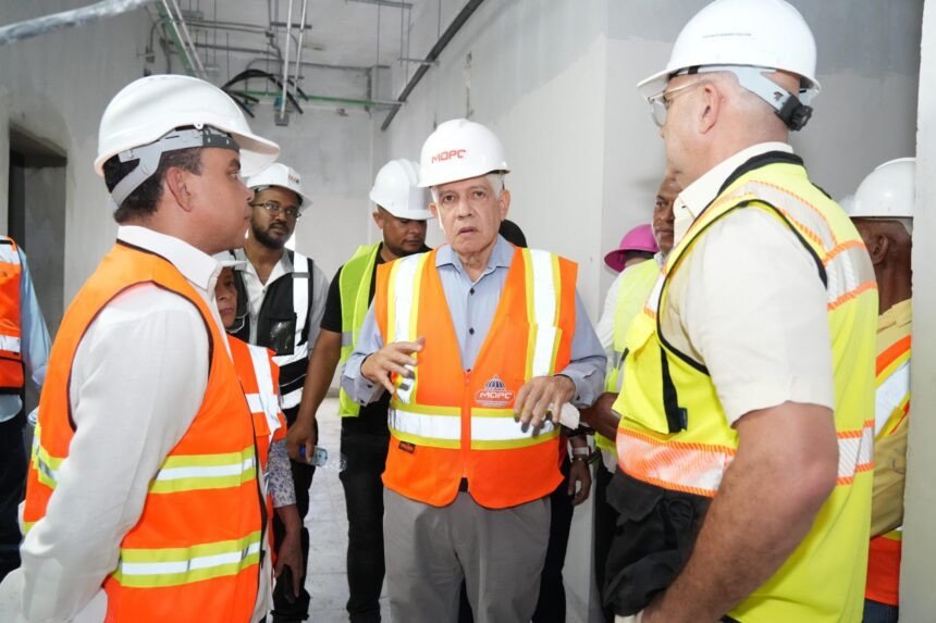 SNS supervisa construcción de Laboratorio de Tamiz Neonatal en Robert Reid Cabral