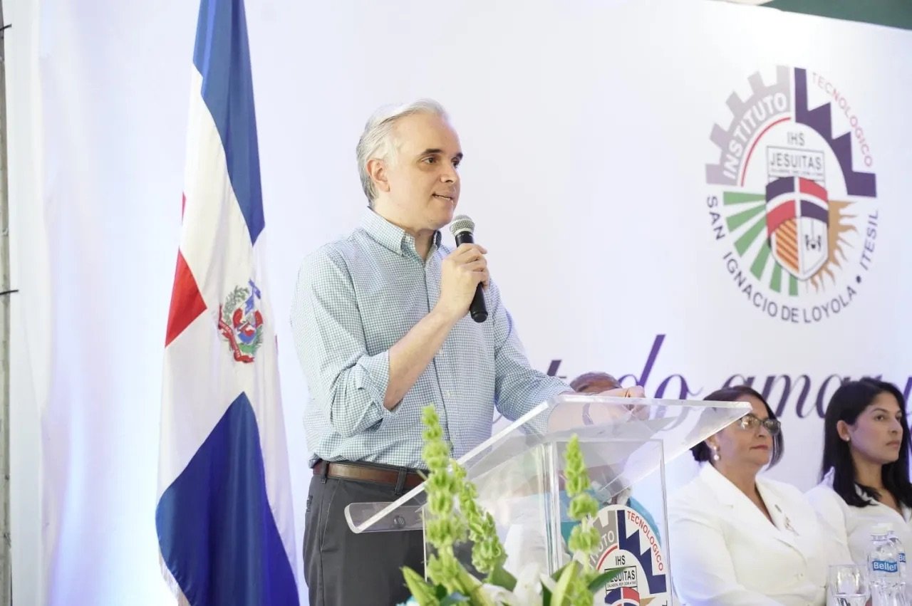 Minerd destaca la educación técnico profesional como vía para ampliar oportunidades de los jóvenes