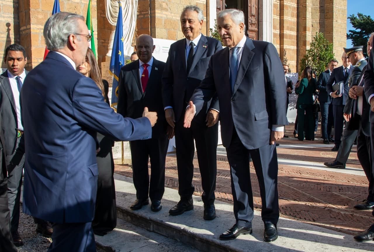 Presidente Abinader y viceprimer ministro y ministro de Asuntos Exteriores de Italia, Tajani, acuerdan fortalecer la cooperación económica, las inversiones y la seguridad entre República Dominicana e Italia en declaración conjunta
