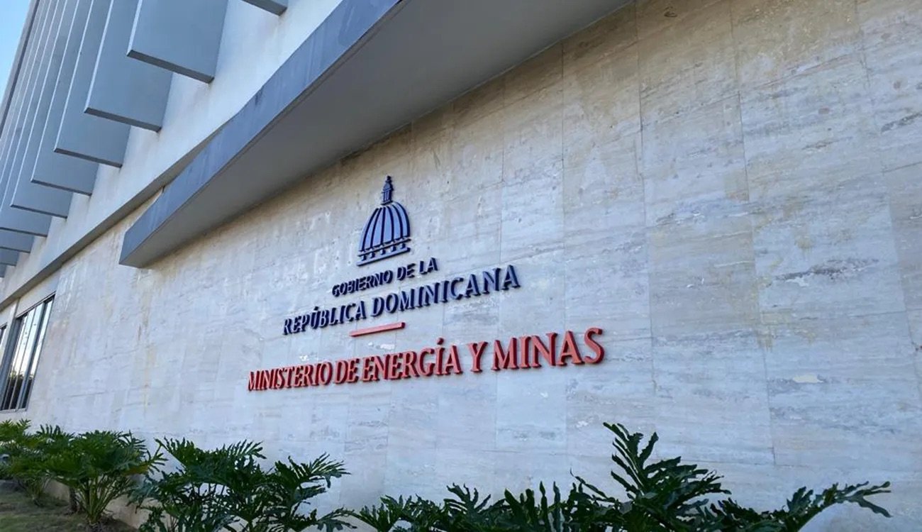 Auditoría halla RD$454.9 millones de Energía y Minas fuera de la Cuenta Única del Tesoro