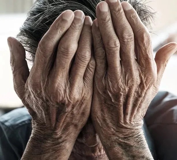 Envejecen más, pero no necesariamente mejor: las cifras que retratan la salud mental de los mayores