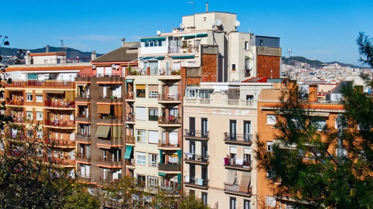 Los migrantes, entre los más golpeados por la crisis de la vivienda que llevó a España a elecciones anticipadas