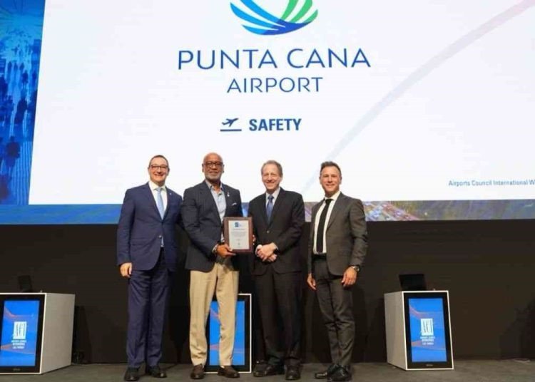 Aeropuerto de Punta Cana recibe reconocimiento internacional por su excelencia operacional
