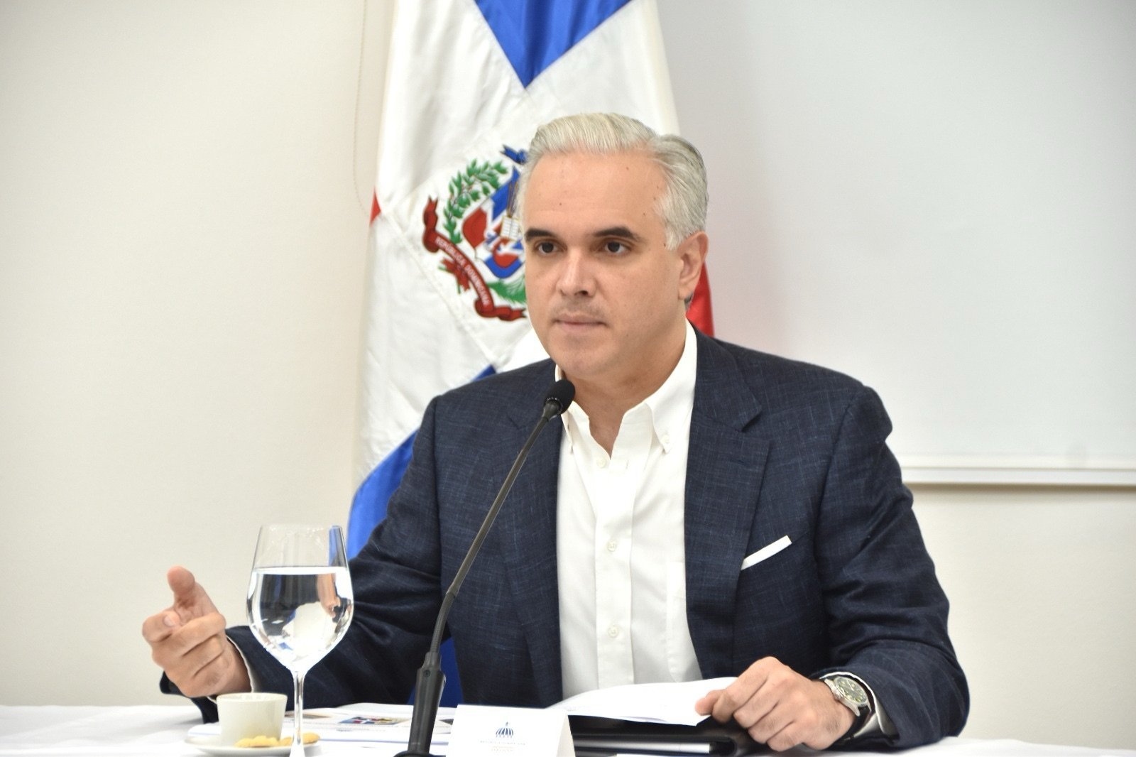 Minerd revela que el 75.1 % de maestros queda en niveles bajos en prueba docente