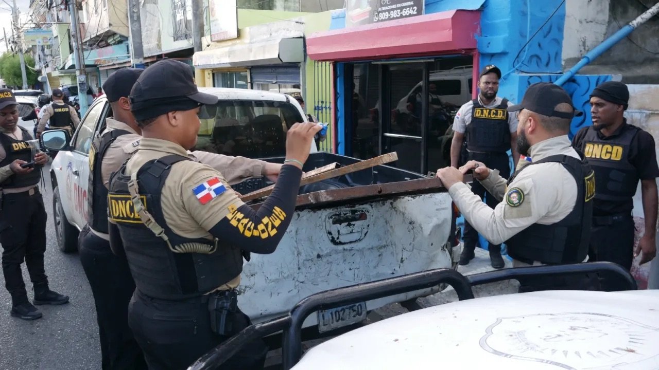 Arrestan a 152 personas y ocupan casi 58 kilos de presuntas drogas en el Gran Santo Domingo