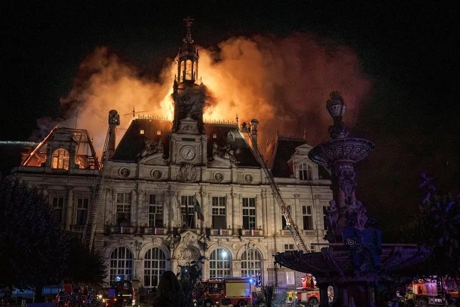 Los detenidos en las protestas en Francia ascienden a 1,800 con 500 agentes heridos