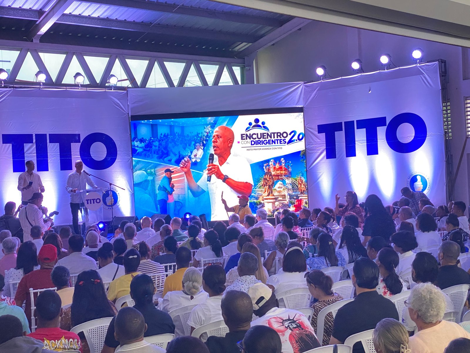 Tito Castillo realiza encuentro con la dirigencia del PRM y afirma estar listo para rescatar la Alcaldía de Hato Mayor en 2028
