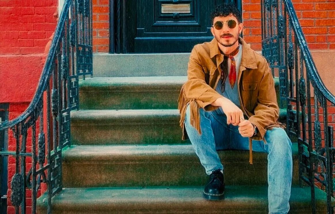 Seye conecta con sus raíces y su familia en “Todo es por ti”, primer sencillo de su álbum “El Vergel”