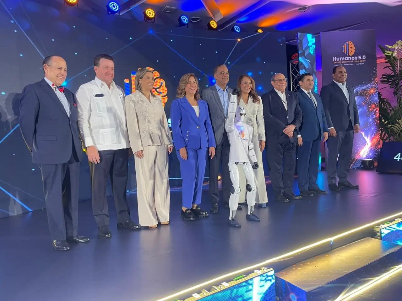 Plantean prioridades para convertir la IA en riqueza y oportunidades para RD