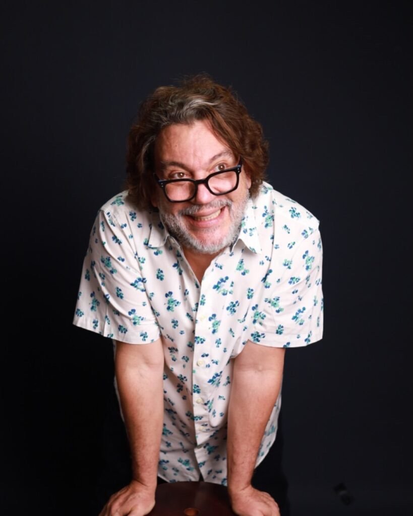 Actor Kenny Grullón es amarrado y amordazado por desconocido que entró a robar a su casa